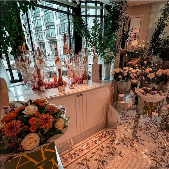 “KINDNESS NEVER GOES OUT OF STYLE!”❤️ - Picture 6 of 6